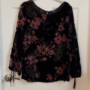 Floral velvet blouse